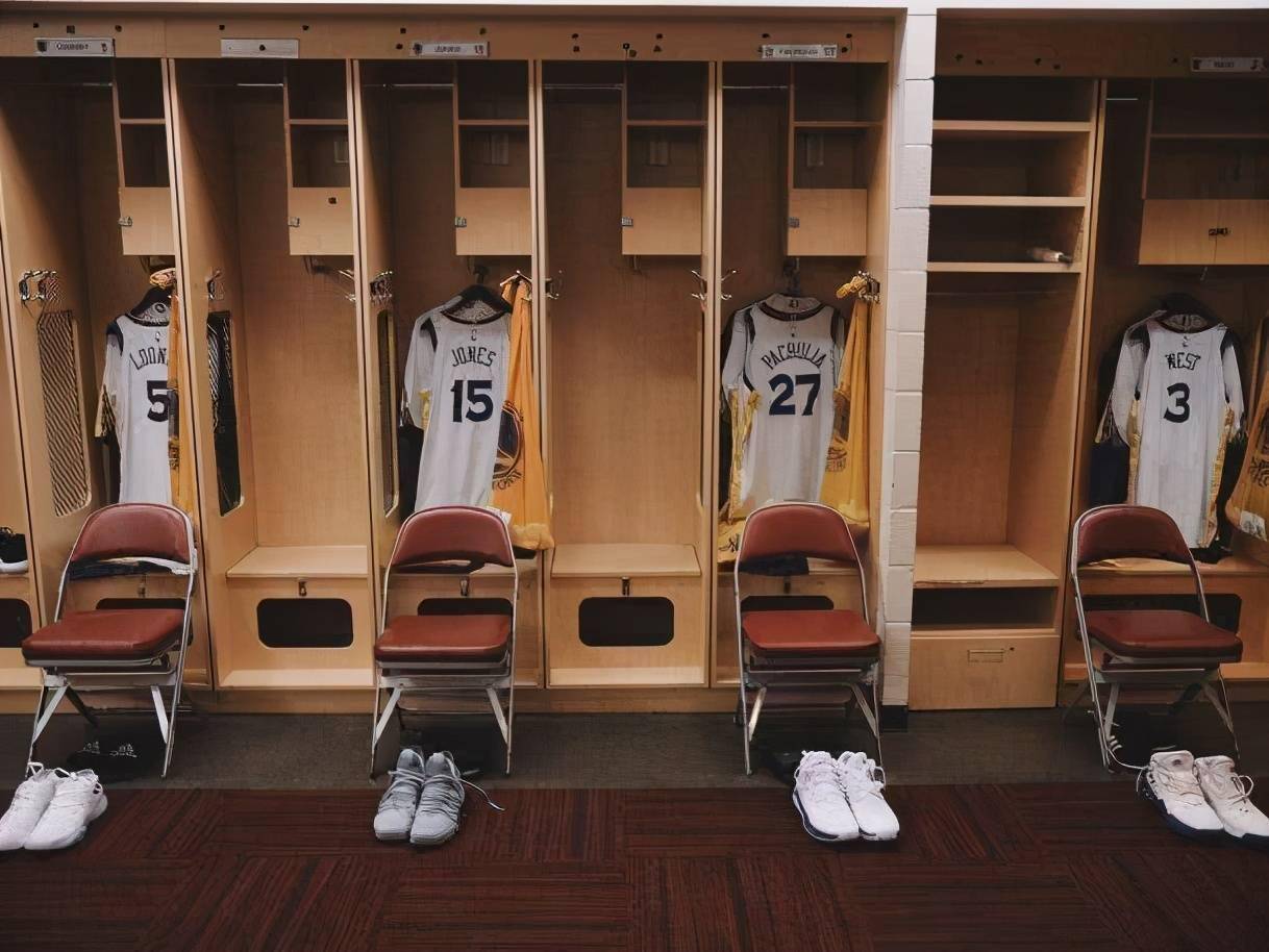 详细阅读:九游娱乐官网-那不勒斯训练开放日,集结日扳平良机引欢呼,NBA季后赛在即,更衣室氛围转暖的简单介绍-九游娱乐官网 九游娱乐官网-那不勒斯训练开放日,集结日扳平良机引欢呼,NBA季后赛在即,更衣室氛围转暖的简单介绍-九游娱乐官网